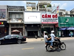 CHO THUÊ NHÀ MẶT TIỀN CMT8 621b – QUẬN 10 - VỊ TRÍ KINH DOANH ĐẮC ĐỊA - NHẬN DIỆN THƯƠNG HIỆU TỐT.